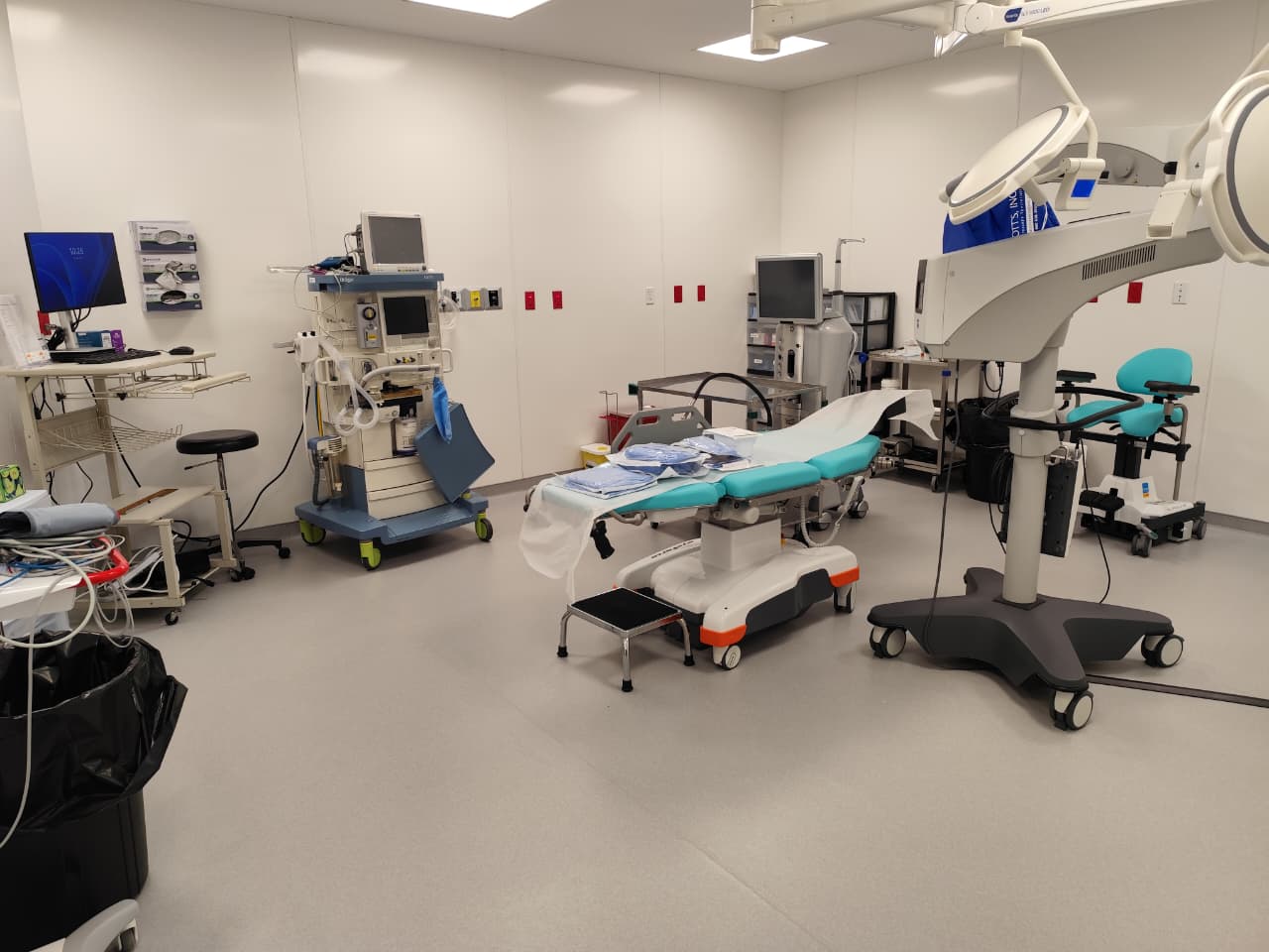Leonard Teye-Botchway Surgical Suite operating theatre